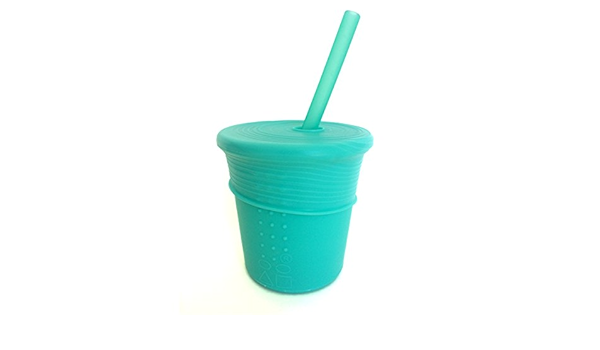 Silikids Gobelet Avec Couvercle Anti Eclaboussures Et Paille En Silicone Amazon Fr Bebe Et Puericulture