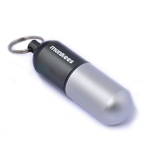 Preisvergleich Produktbild munkees Schlüsselanhänger Tablettenbox Pillendose Medikamentenbox Wasserdicht, Aufbewahrungsbox mit Schraubverschluss (Gummidichtung), Groß - 25x88 mm, Silber, 36271