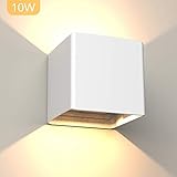 ☀At Atmósfera Relajante: hasta 1000 lúmenes, la iluminación blanca cálida de 3000K crea una atmósfera relajante que hace que las personas se sientan cómodas y descansen mejor. 8 aspas de ventilador ajustables, puede elegir el rango de iluminación que prefiera y la superposición de efectos de luz. La luz de la pared de arriba a abajo también es una decoración muy especial en las paredes.
