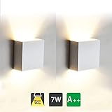 apliques de pared interior led 2. Saving Ahorro de energía: Hecho con perlas de lámpara COB de alta calidad,controlador LED con diseño de protección contra cortocircuitos. Más respetuoso con el medio ambiente es que esta lámpara de pared con LED ahorra mucha energía, lo que le ayuda a ahorrar una gran cantidad de facturas de electricidad. Nota: la lámpara solo puede iluminar la pared, no toda la habitación.