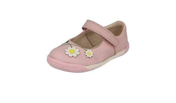 clarks babies first walking shoes