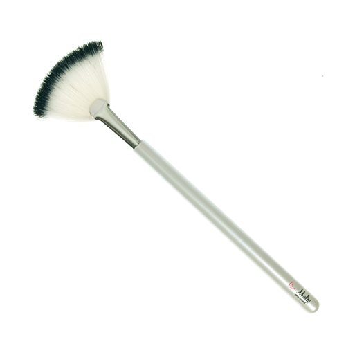 Sue Moxley Pro Tools Fan Brush