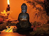 Lunartec Solar-LED Deko Lampe Buddha für Garten & Terrasse, 28 cm - 6