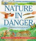 Preisvergleich Produktbild Nature in Danger (Young Discoverers)