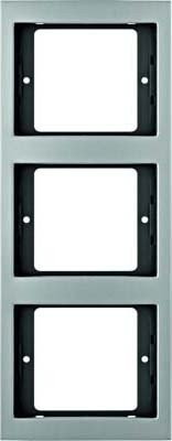 Preisvergleich Produktbild Hager K5 – Rahmen 3 Elemente Vertikal Aluminium