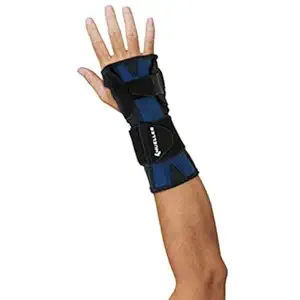 MUELLER Mueller X-Stay Wrist Stabilizer, Black, Small/Medium