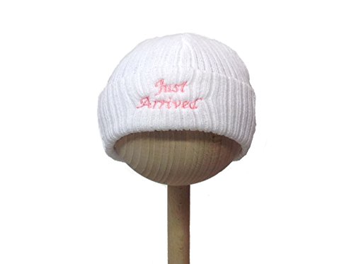 Just Arrived Newborn Baby Novelty Slogan Knitted Hat (White Hat Pink Writing)