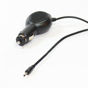 subtel® Qualitäts KFZ-Ladekabel - 1.5m (2A / 2000mA) für Huawei Ideos Tablet S7 (S7-1xx) / S7 Slim (S7-2xx) / MediaPad 7 (S7-3xx) (5.5V / 3.0mm x 1.1mm) 12V/24V Ladegerät Netzteil Charger