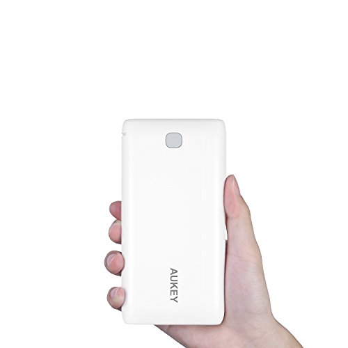 AUKEY Bateria Externa 20000mAh  2 Salida 3 1A Max para iPhone  Samsung  iPad  LG  SONY  Blackburry ect   Con un Cable Micro-USB  Blanco 