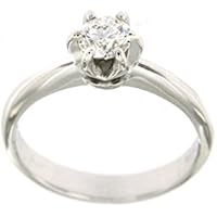 Ring aus Weißgold mit Diamanten