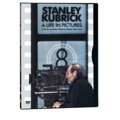 Preisvergleich Produktbild STANLEY KUBRICK : A LIFE IN PICTURES
