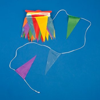 Fahnen – Fähnchenleine – UV-beständig und wetterfest – Länge: 36m, Fähnchen: je 10x20cm - 2