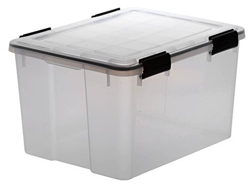 XL Lagerbox aus transparentem Kunststoff mit Dichtungsring im Deckel für Nässe, Staub und Schmutz. Maße ca. 39 x 59 x 29 cm. 50 Liter Volumen. TOP QUALITÄT!
