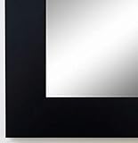 Mit unseren handgefertigten Produkten möchten wir Ihnen als geschätztem Kunden eine optimale Dekoration für Ihr Zuhause bieten. Überzeugen auch Sie sich von unserer mehr als 145-jährigen Erfahrung in der Verabreitung von Holzrahmen und Spiegeln.