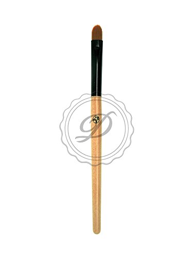 W7 Eyeshadow Brush - 02