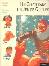 Un chien dans un jeu de quilles