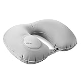 Inflado ultra conceniente: la bomba de aire con bola incorporada es un diseño fresco. No necesitas soplar más. Presione repetidamente el perfil inferior de la almohada hasta que alcance la inflación esperada. Para liberar el aire, empuje la válvula de aire negro doble sellada que se le da en la almohada.