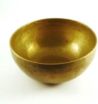 Tibetan Singing Bowl: Bengal / matt / 900–1000 g with Clapper