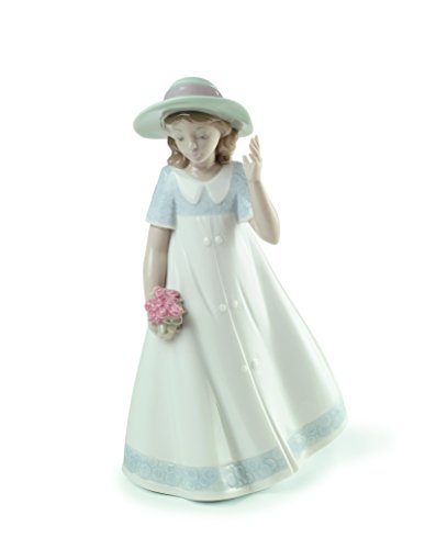 Nao Porcelain by Lladro SPRING STROLL 2001666