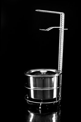 Kohlekorb Groß mit Zangen- und Deckelhalter