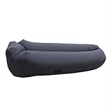 Incluso bajo la lluvia, fuera del aguanieve o de la mochila para la nieve, su saco de dormir permanecerá seco, lo que lo convierte en el saco de dormir ideal para la mochila. Estos sacos de dormir para el frío te mantienen seco, ¡igual que están calientes!