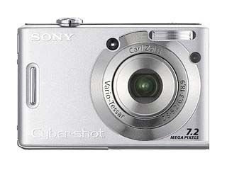 Sony Cyber-shot DSC-W35 Digitalkamera (7 Megapixel, 3-fach opt. Zoom, 5,1 cm (2 Zoll)Display) Sony Cyber-shot DSC-W35 Digitalkamera (7 Megapixel, 3-fach opt. Zoom, 5,1 cm (2 Zoll)Display)