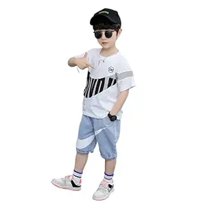 Googogaaga Boys Cotton White Printed T-Shirt with Capri Jeans (4-5 Years)