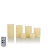 Stand- oder Flackerlicht über die Fernbedienung wählbar. Timerfunktion über 4 oder 8 Stunden verfügbar. Die Kerzen gehen nach der gewünschten Zeit automatisch aus und am nächsten Tag zur gleichen Zeit wieder an.