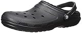 Die Crocs-Schuhe zeigen US-Größen an.