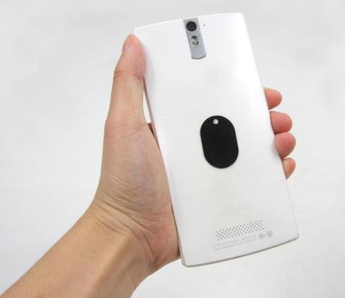 Sfree, supporto magnetico per smartphone, navigatori satellitari e iPod, ideale per il cruscotto