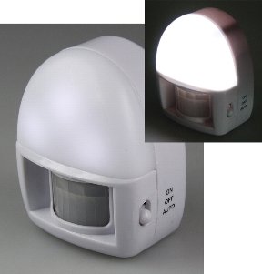 LED Nachtlicht mit Bewegungsmelder, Batteriebetrieb, 3 weiße LEDs, On/Off/Au