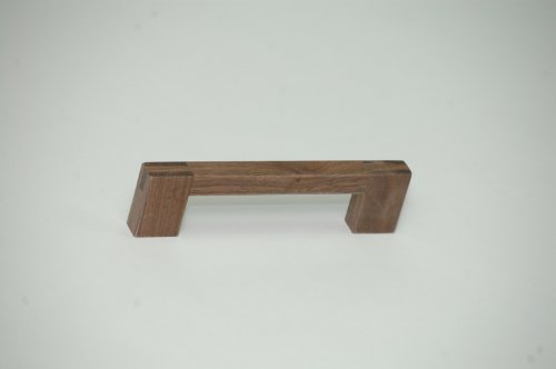 Griff Möbelgriff Schrankgriff Holz Walnuss Bohrlochabstand 128 mm Griff Möbelgriff Schrankgriff Holz Walnuss Bohrlochabstand 128 mm