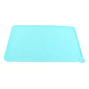 Yosoo Silicone Pet Feeding Mat Pet Food Mat Bowl Placemat for Dogs Cats Square Waterproof Non-Slip Feed Placemat, Green