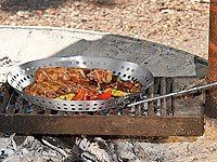 Rosenstein & Söhne Grillpfanne aus Edelstahl mit Klapp-Griff - 6