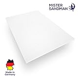 Der hochwertige Mikrofaserbezug aus 100% Polyester ist abnehmbar und besonders pflegeleicht. Für eine gute Betthygiene kann der Bezug bei bis zu 60 Grad gewaschen werden.