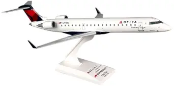 Daron Skymarks Delta Connection CRJ700 Expressjet, 1/100-Scale