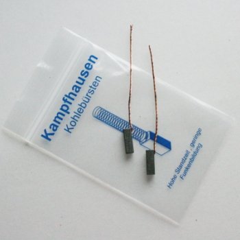 Preisvergleich Produktbild Satz Kohlebürsten (Bronzekohle) 4 x 4 x 12 mm