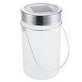 ✔ AUTOMATIK-MODUS & HÄNGBAR - Dank integriertem Lichtsensor, schaltet sich die Solar-Glas Lampe automatisch bei Dunkelheit an und zauber ein angenehmes, warmes Licht. Der integrierte Bügel und die kompakten Maße mit 18,5 x 10 x 10 cm erlauben es die Solarlaterne überall aufzuhängen.