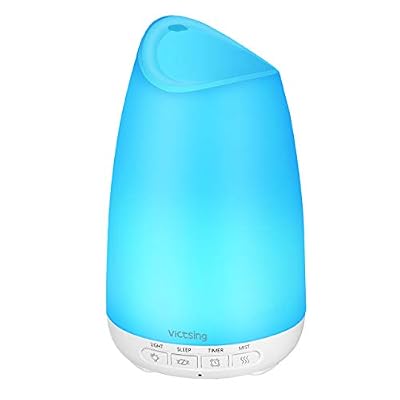 VicTsing Diffuseur d'Huile Essentielle 150ml VicTsing Mini Diffuseur Ultrasonique Aroma avec Mode de Sommeil Unique, Conception de Réduction du Bruit, Lumière de 8 Couleurs, Auto-Off Sans Eau pour Chambre, Bébé, Bureau, Yoga, Massage, Spa