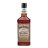 La marca de culto Jack Daniel's se fabrica ya desde 1866 en la destilería registrada más antigua de América. Saboree Jack Daniel's puro, con hielo o en mezcla. 

Gota a gota se cuela la marca mediante una...