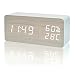 Produktbild LED Wecker Digital Hölzerne Multifunctionale Tischuhr mit 3 Gruppen Alarm Luftfeutigkeit Anzeige von Uhrzeit Temperatur Datum Alarm Clock Standuhr für Damen Herren Kinder Mädchen, Weiß