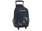 mochila con carro real madrid el corte ingles Destaca por su gran resistencia formada por un sistema de doble rueda integrado a la mochila, para mejorar el deslizamiento. Base reforzada que le aporta mayor estabilidad a la mochila además de protegerla del roce.