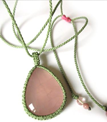 Natural Pink Cristal Quartz Macrame Light Olive Green Pendant handmade with natural stone mineral drop shape 40mmX30mm Réf.Pen2