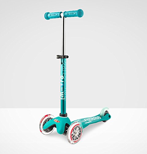 Mini Micro Deluxe Scooter - Aqua reviews Mini Micro Deluxe Scooter - Aqua