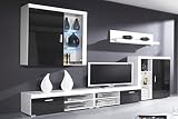 Acabado en melamina de calidad, estructura color blanco mate, frontales MDF color negro brillo lacado, ideal para cualquier estilo de sala de estar.