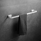 Diseño: el elegante diseño cuadrado de esta barra doble da a tu baño algo seguro.
