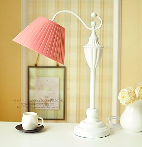 The bedrooms are simply the head lamp continental mix fresh Nordic literature and art deco lamps, Carmine Powder