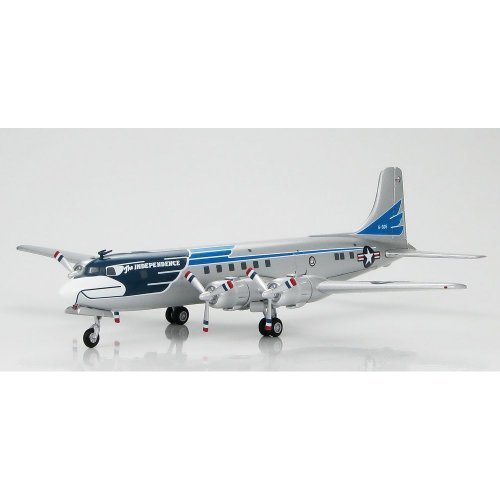 Preisvergleich Produktbild 1:200 VC-118 Liftmaster "The Independence", late 1940s