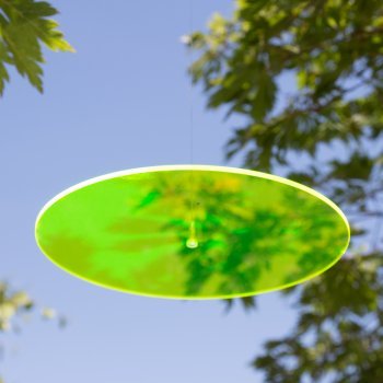 Sonnenfänger – Sun Dancer KREIS 200 grün – wetterfest, lichtreflektierend – Acrylscheibe: Ø20cm – inkl. Kegelzapfen und Nylonschnur zum Hängen - 2