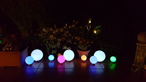 3 x LED Solarleuchte Gartenleuchte Kugelleuchte MARA mit Erdspieß Bodenleuchte Dekoration wahlweise umschaltbar zwischen LED kaltweiß und farbwechselnd (Durchmesser 20cm) - 3